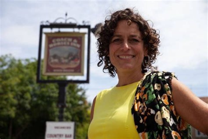 Alex Polizzi Height, Weight, Net Worth, Age, Birthday, Wikipedia, Who, Nationality, Biography