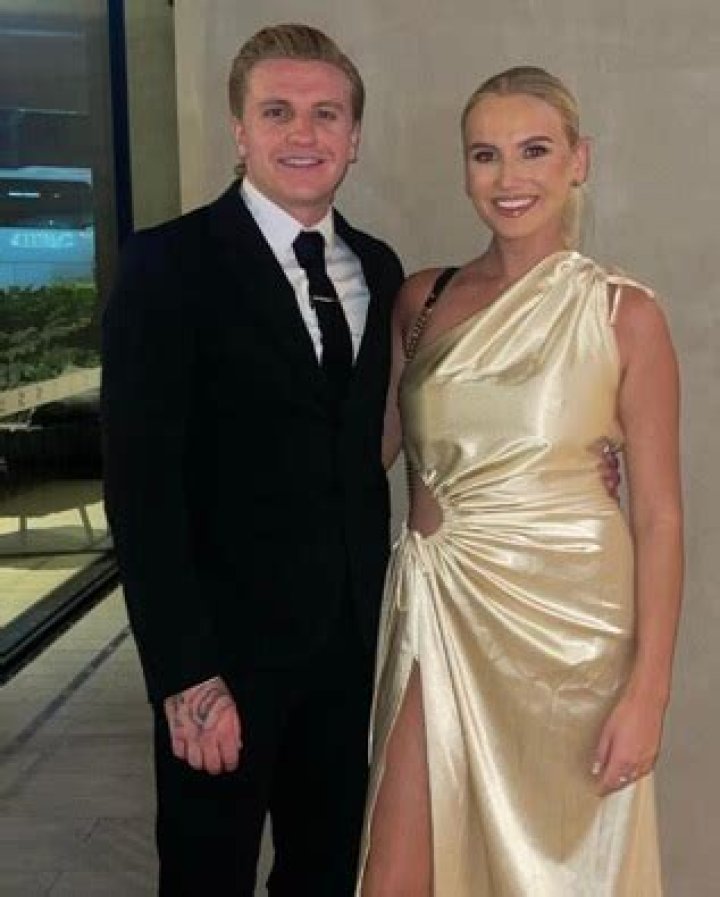 
Australian Forward Jason Cummings Dating Life With His Model Girlfriend Hannah Doig 