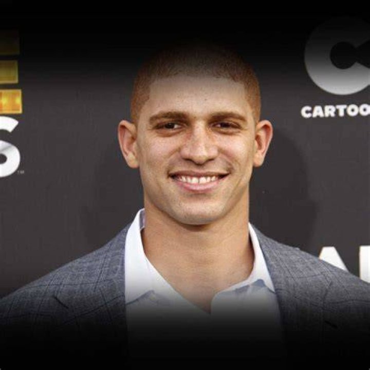
Based_Surfer Age, Birthday, Wikipedia, Who, Nationality, Biography 