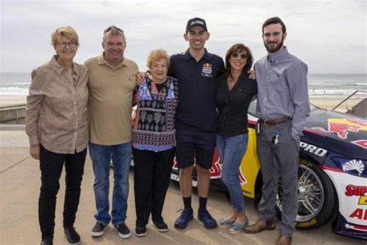 
Broc Feeney Parents And Family Meet Paul And Sue Feeney On Instagram 