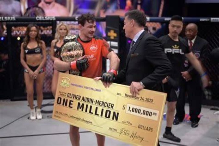 
Canadian MMA Fighter Olivier Aubin-Mercier Details, His Family Background And Married Life Discussed 