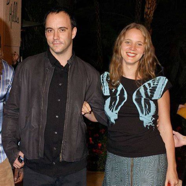 Dave Matthews and Wife Jennifer Ashley Harper Live With Their Kids In Their Home In Seattle