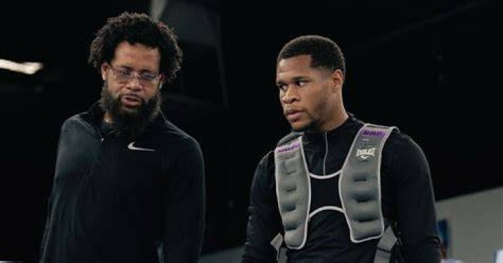 
Devin Haney Mother Rene And Father Bill, Siblings & Family Facts 