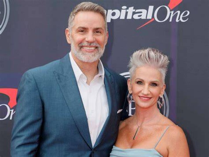 Does Kurt Warner Wife Have Cancer? What Is Brenda Warner Net Worth In 2022?