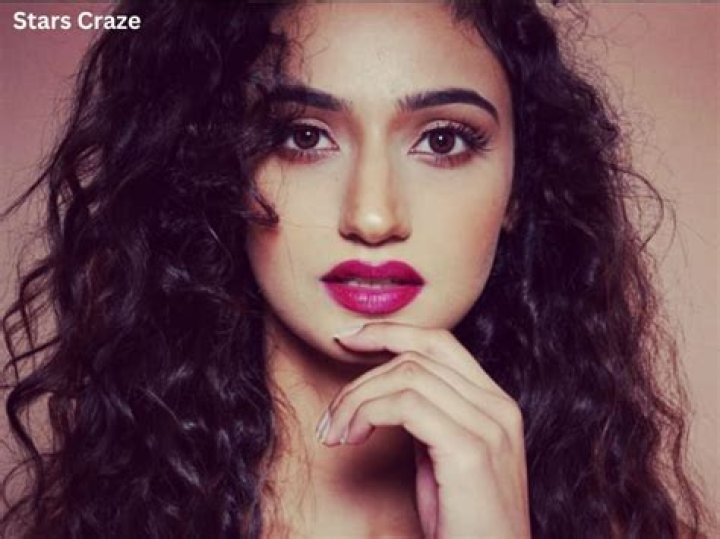 Elisha Mayor Height, Weight, Net Worth, Age, Birthday, Wikipedia, Who, Instagram, Biography