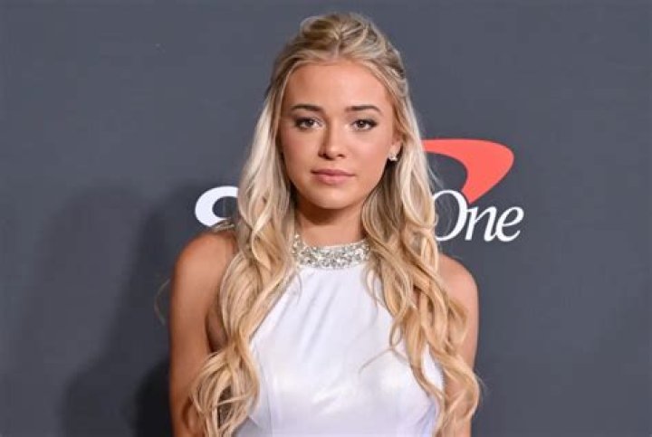 
Emma Dunne Height, Weight, Net Worth, Age, Birthday, Wikipedia, Who, Nationality, Biography 