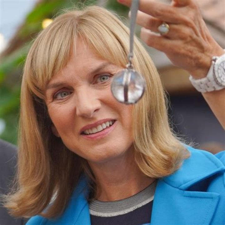 Fiona Bruce Height, Weight, Net Worth, Age, Birthday, Wikipedia, Who, Nationality, Biography