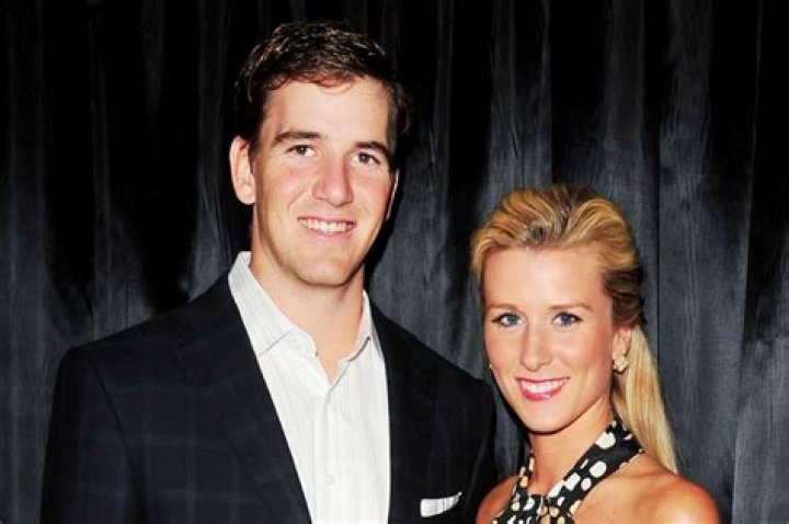 
Is Eli Manning Married? Eli Manning Wife, Biography, Age, Net Worth, Height, Weight And Family 