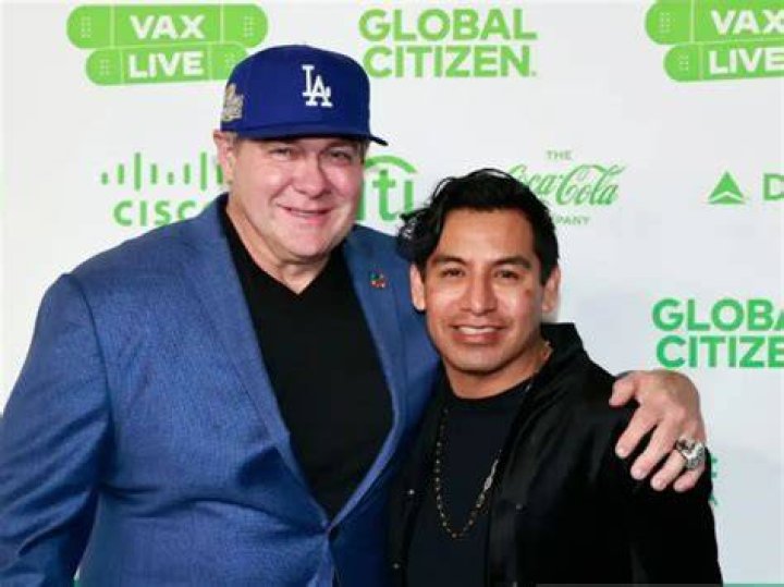 
Is Eloy Mendez Gay? Age, Height, Net Worth 