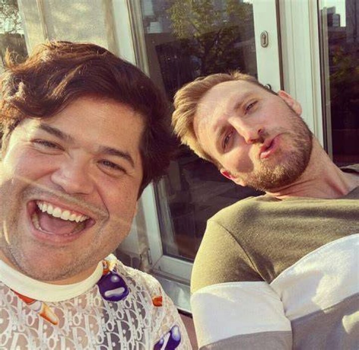 
Is Harvey Guillen Married to Wife? Or Dating a Partner? 