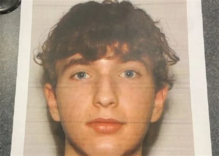 
Jonathan Spearman is the Indiana gunman who opened fire at the Greenwood Mall; has he been arrested? 