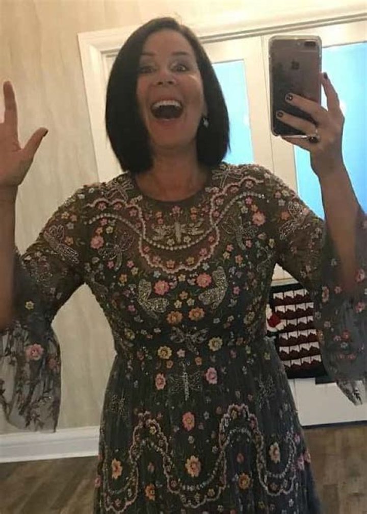 Julia Morris Height, Weight, Net Worth, Age, Birthday, Wikipedia, Who, Instagram, Biography