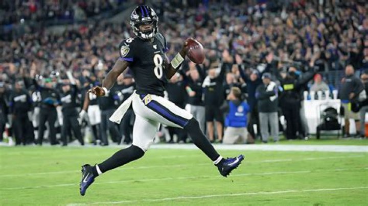 Lamar Jackson Height, Weight, Net Worth, Age, Birthday, Wikipedia, Who, Nationality, Biography
