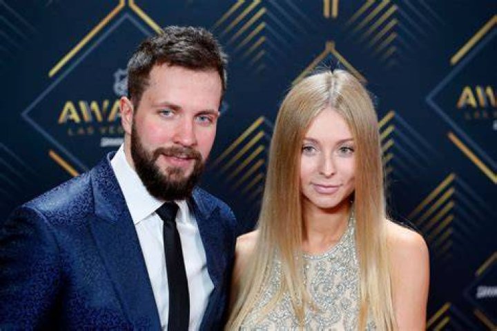 
Nikita Kucherov is married to Anastasiya Kuchevora since 2015 