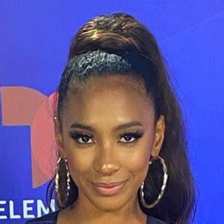 Paula Garcia Height, Weight, Net Worth, Age, Birthday, Wikipedia, Who, Nationality, Biography