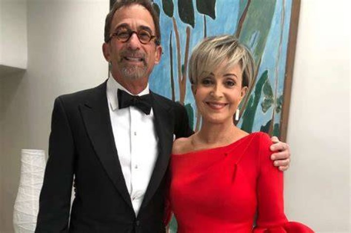 Steven Hartley: Meet Annie Potts’ First Husband