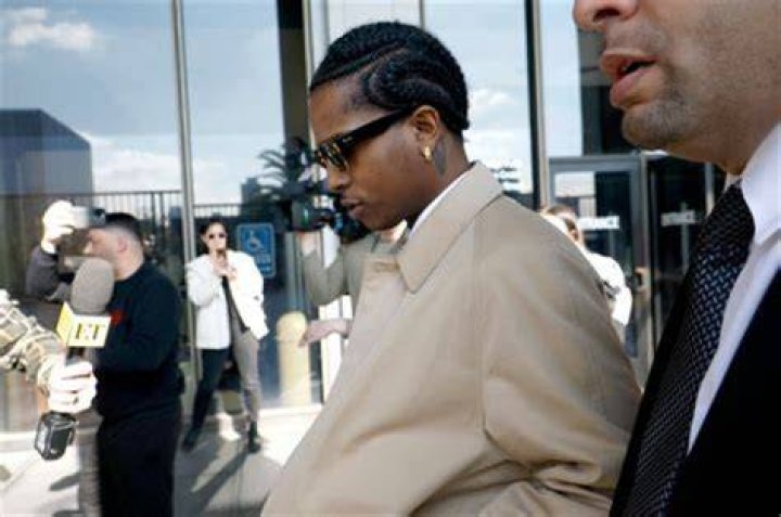 
Was Rapper 12 Honcho Arrested? Charges Details On Twitter, What Is His Real Name? 